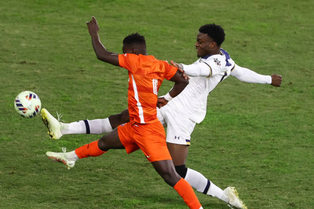 地在本土迎 地在本土迎