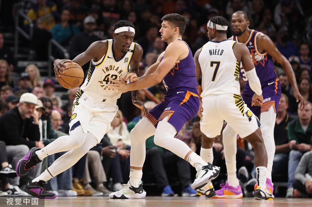 與梅西共同 與梅西共同